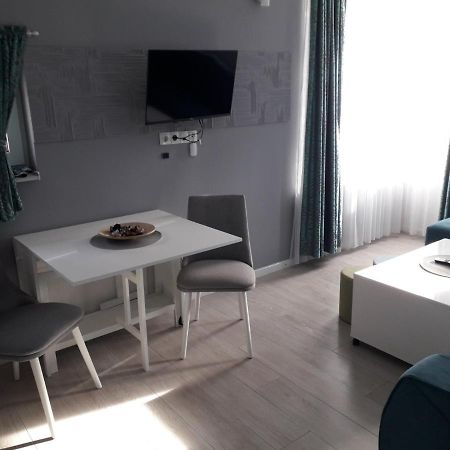 Nest Apartment Яхорина Екстериор снимка