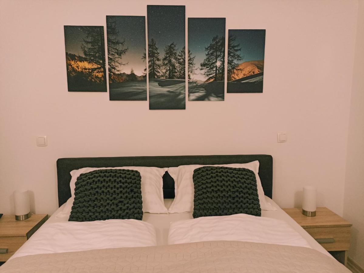 Nest Apartment Яхорина Екстериор снимка
