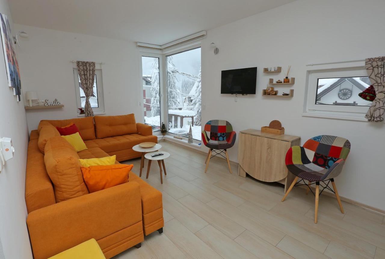 Nest Apartment Яхорина Екстериор снимка