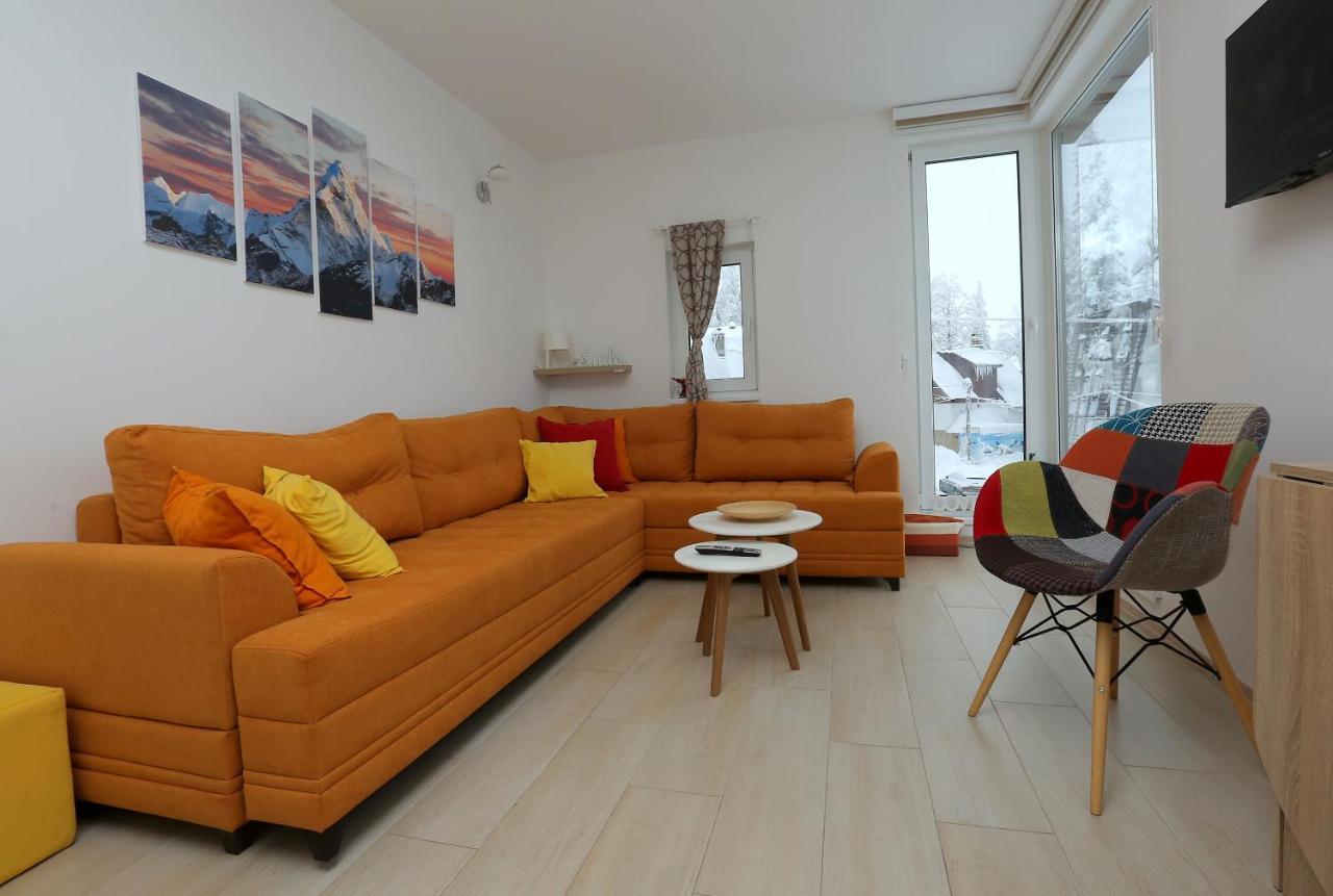 Nest Apartment Яхорина Екстериор снимка