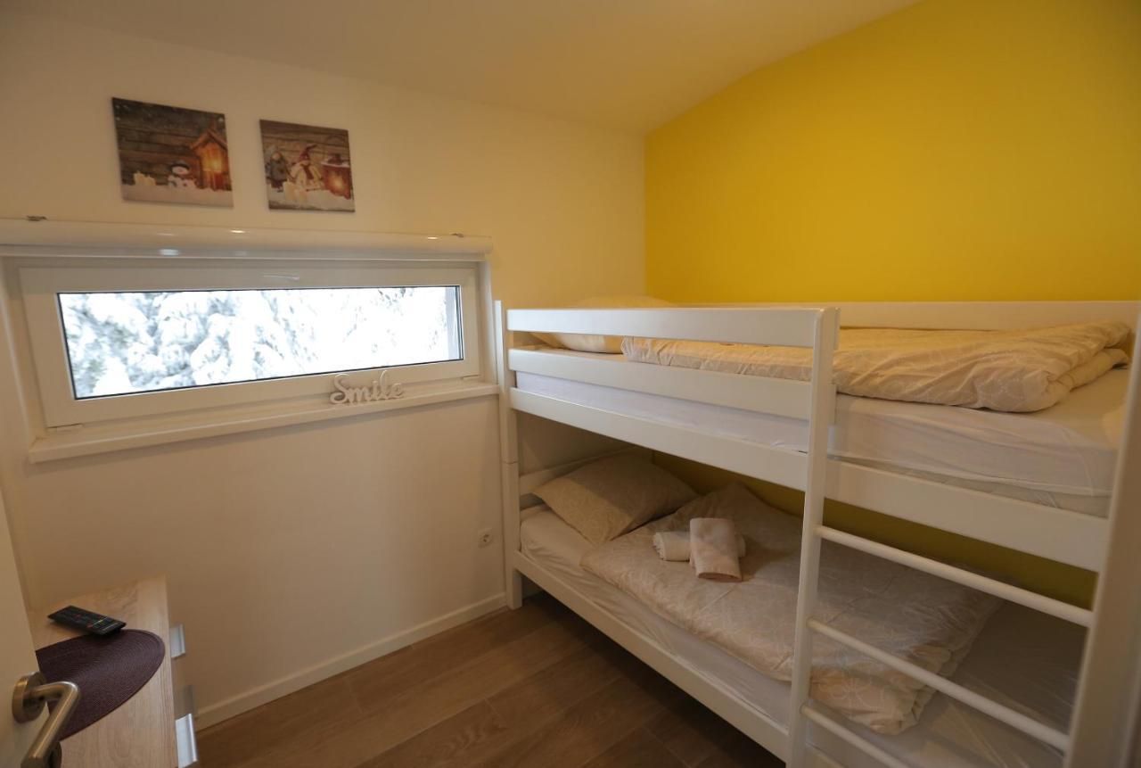 Nest Apartment Яхорина Екстериор снимка